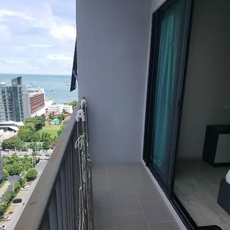 Llx Apartments At The Base Condo Pattaya Exterior photo